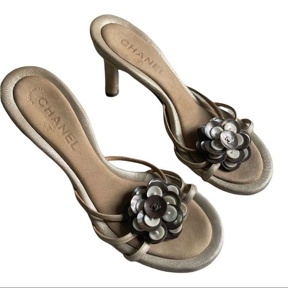 COPY - COPY - CHANEL Camellia Sandals - Picture 2 of 7